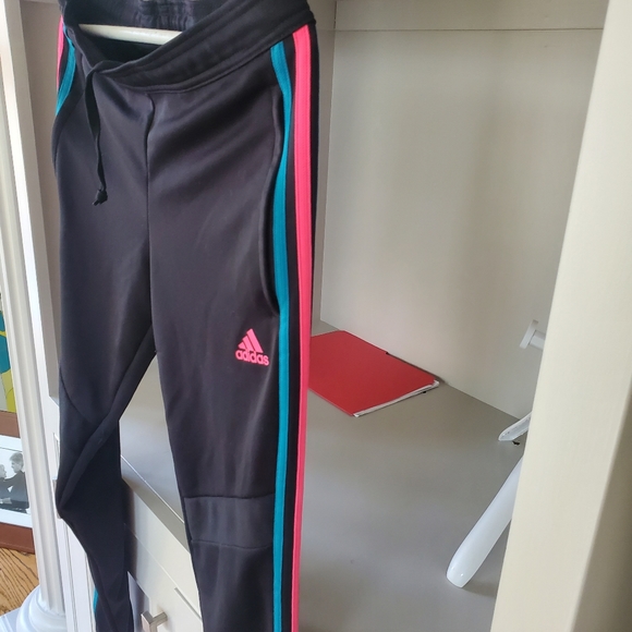 Adidas XS joggers.pink/ blue stripes, many details, zippers on pockets and cuffs - Picture 3 of 6